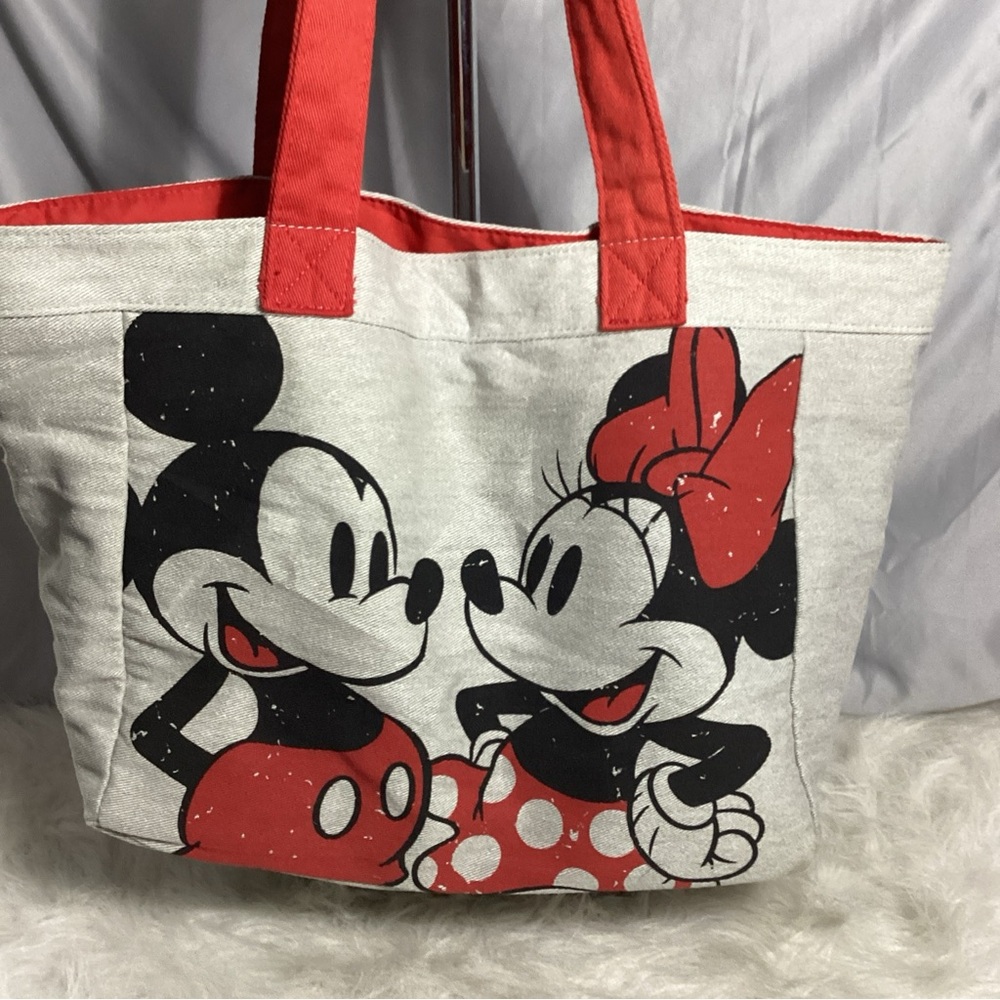 Disney Gray Kissing Mickey & Minnie Mouse 2 Sided Design EUC - Picture 2 of 9